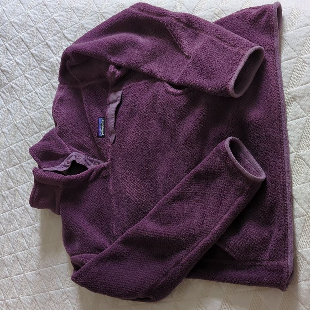 Patagonia Re-tool Fleece pullover, Tyrian Purple Women's Medium, EUC.
